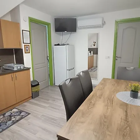 Zoeld Apartmanhaz Appartement