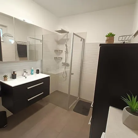 Zoeld Apartmanhaz Appartement *