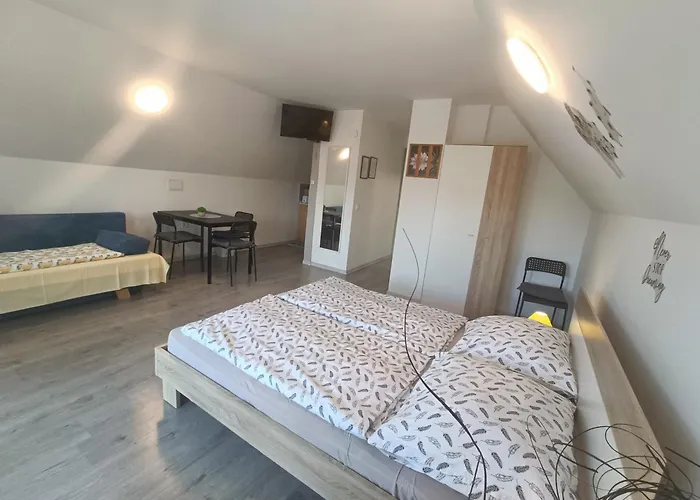 Zoeld Apartmanhaz Apartament