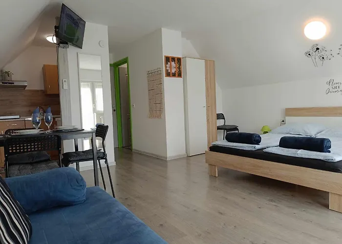 Apartament Zoeld Apartmanhaz *