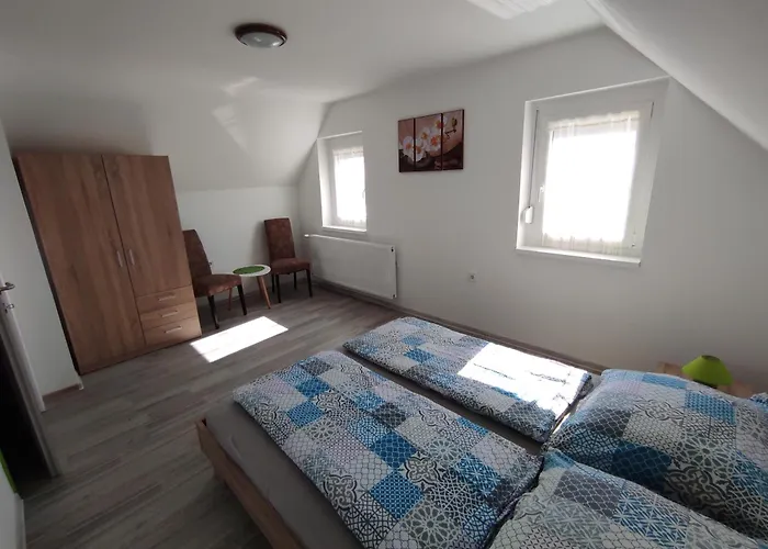Zoeld Apartmanhaz